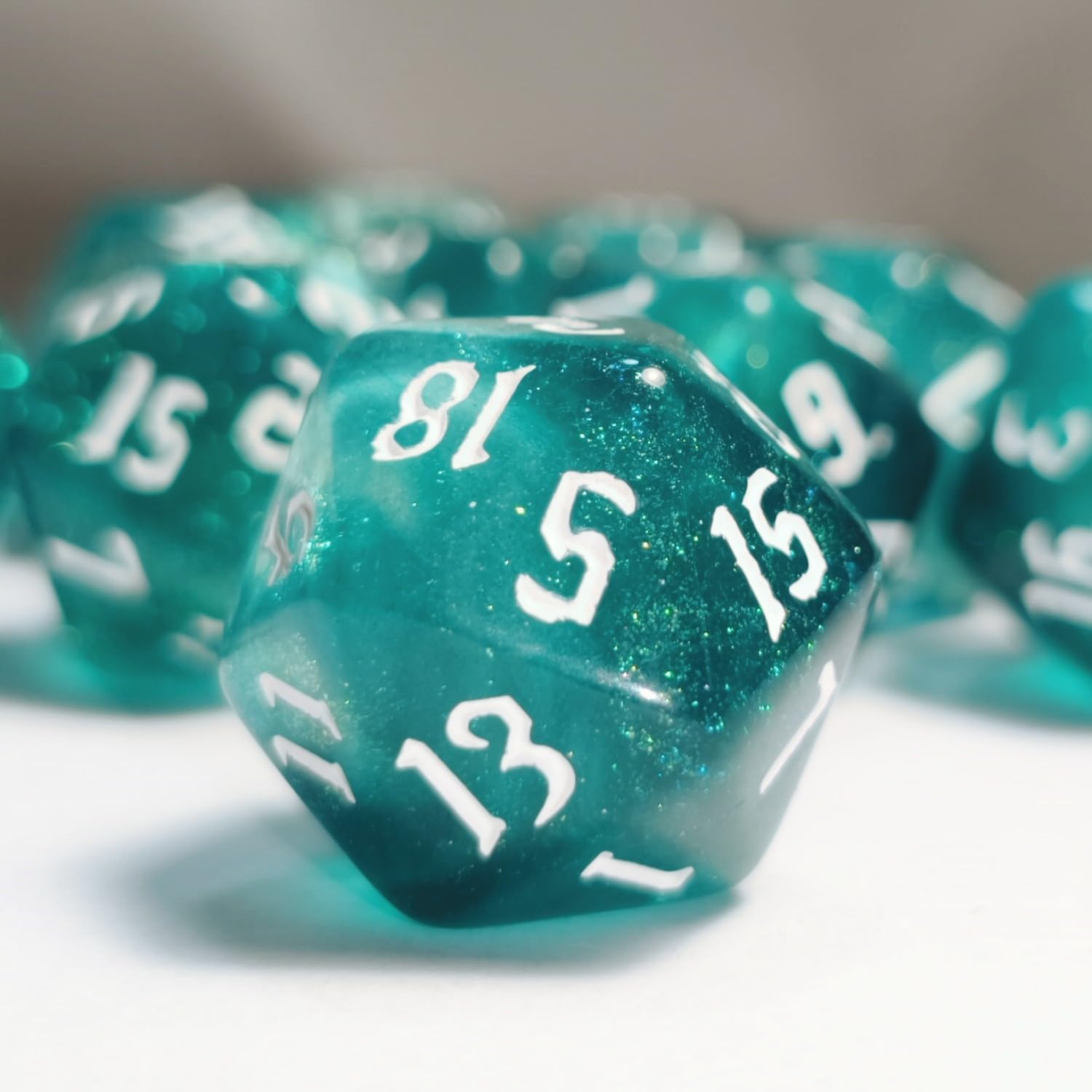 Dzxin DND Game D20 zestaw kości do gry, 10 szt., wielościenne kości D20, 20 mm, akrylowe, 20-stronne kości do gier RPG, MTG, DND, gry stołowe, zielone