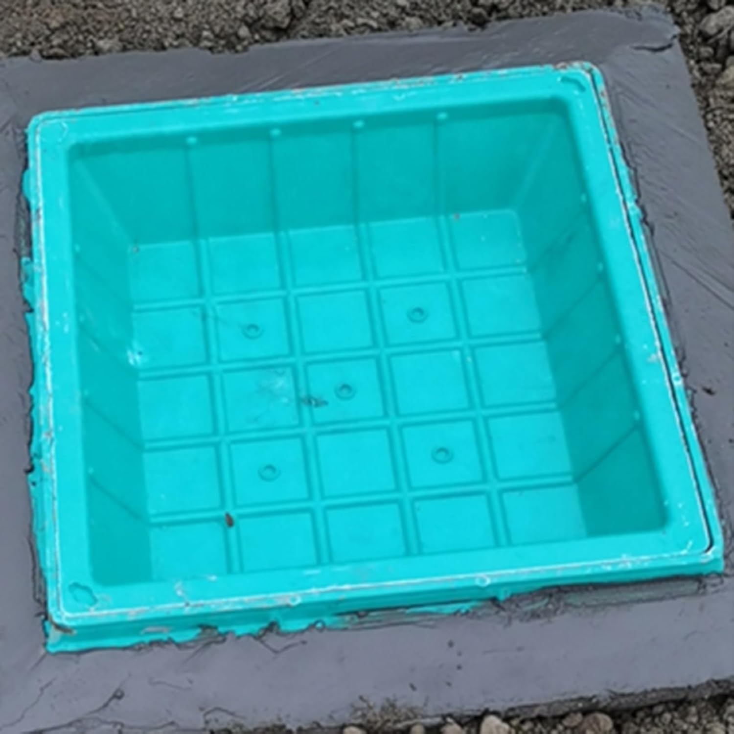 Resin Manhole Covers for Garden & Lawn Decorative 12''-40'' Septic Tank Covers Square Invisible Inspection Well (15.5x15.5in) - Durable Weather-Resistant Outdoor Accessory