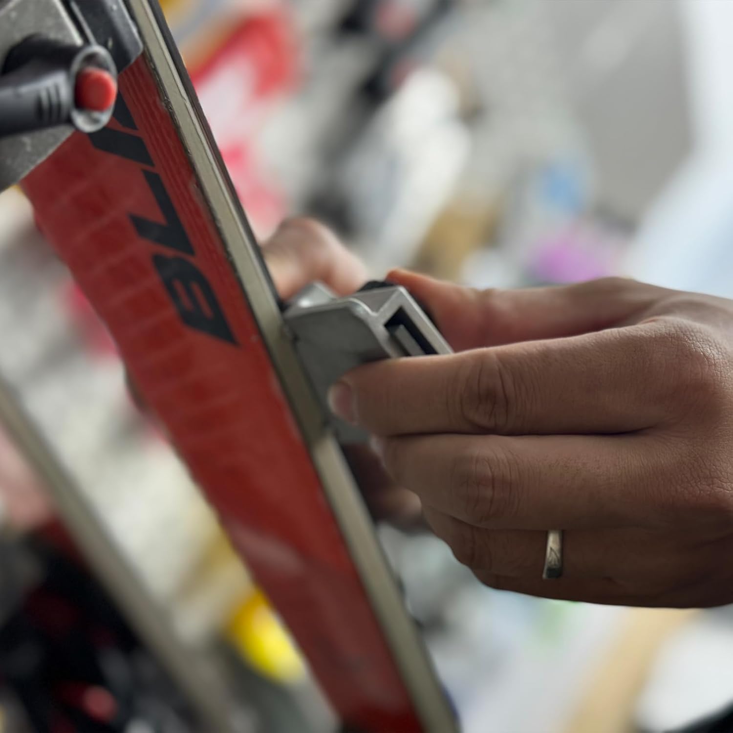 XCMAN SKi Snowboard Multi-Angle Base Edge Tuner, Edge Tuner Sharpener(0.5-1.5 Degrees), Aluminum Body Base Edge File Guide