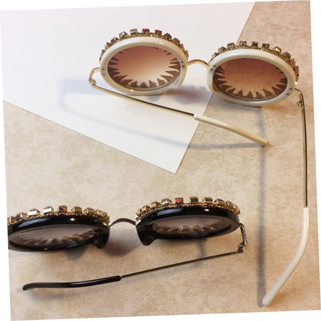 BESPORTBLE Vintage Rivet Studded Sunglasses for Women with Rhinestone Decor Photo Prop Eyewear for Parties Summer Stage Events Nose Pads Black Frame