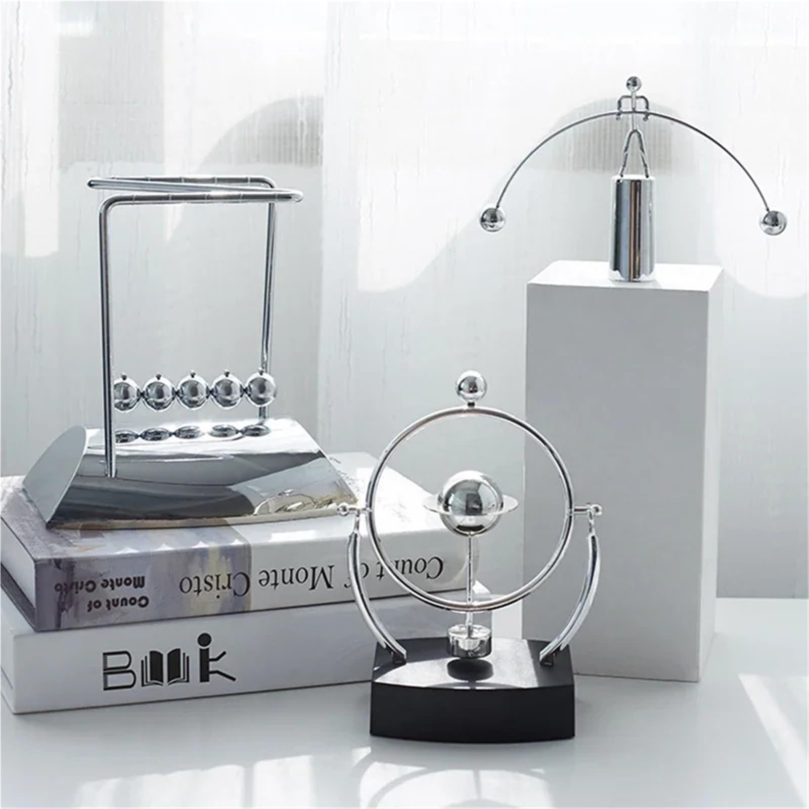 Newton Pendule de bureau en acier Perpétuel Mouvement Collision Boules Fournitures d'enseignement Objet Chambre Bureau Décor