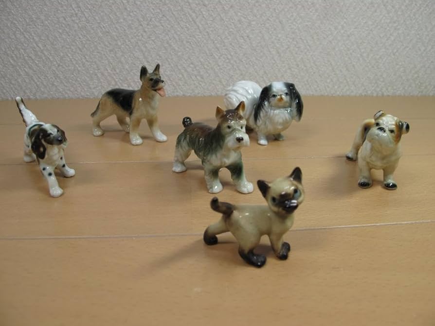 Amazon.co.jp: 犬 ボーンチャイナ 陶器 ミニチュア 置物 昭和