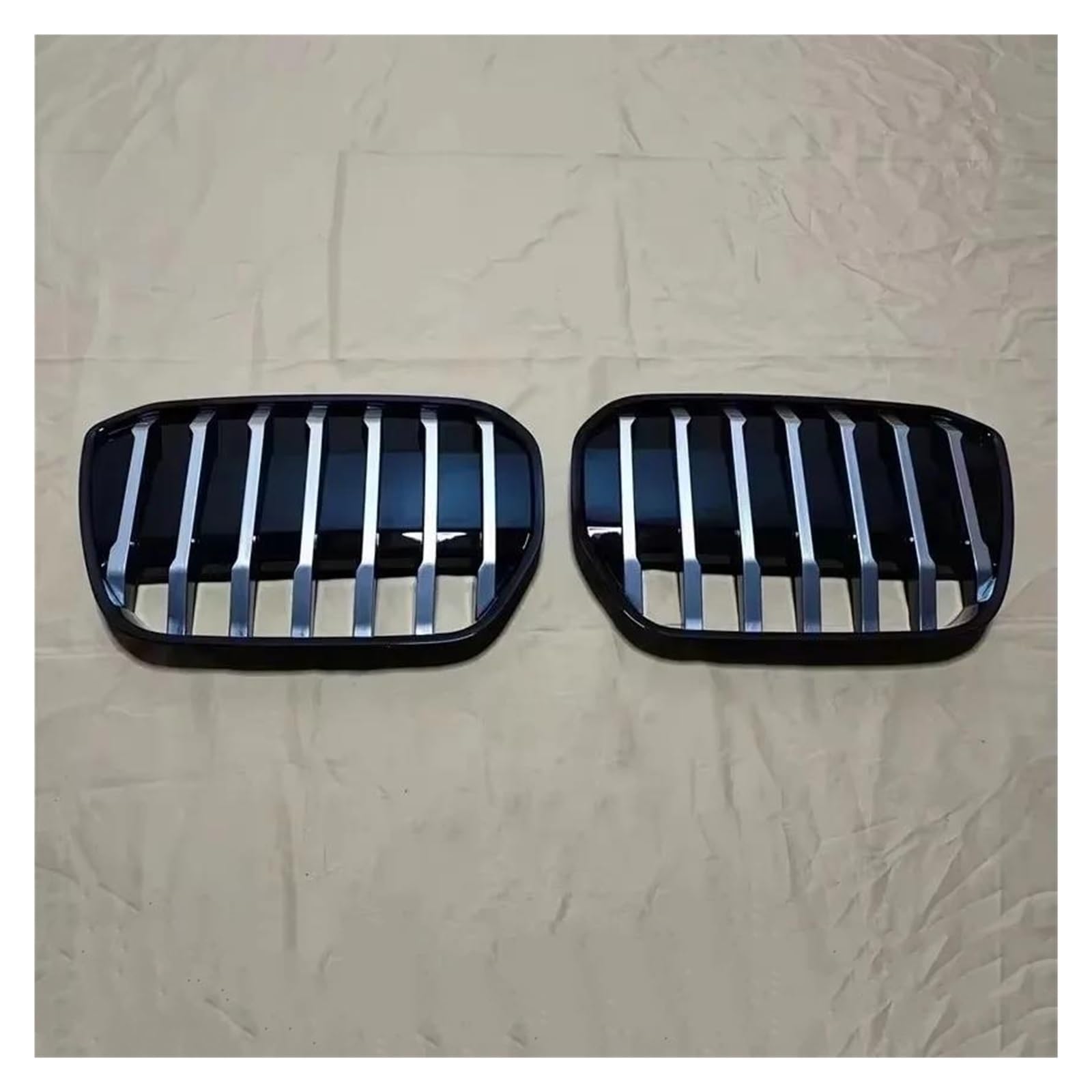 Grille de course BMW iX3 G08 en finition haut de gamme gloss black silver durable - 4