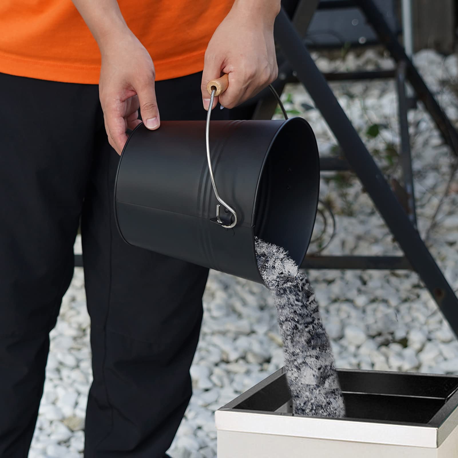 Mini Ash Bucket with Lid, 1.5Gallon Pail with Shovel and Hand Broom