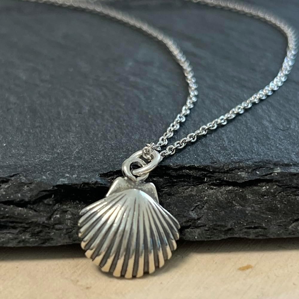 Sterling Silver Clam Shell Charm Necklace, 18" - Image 4