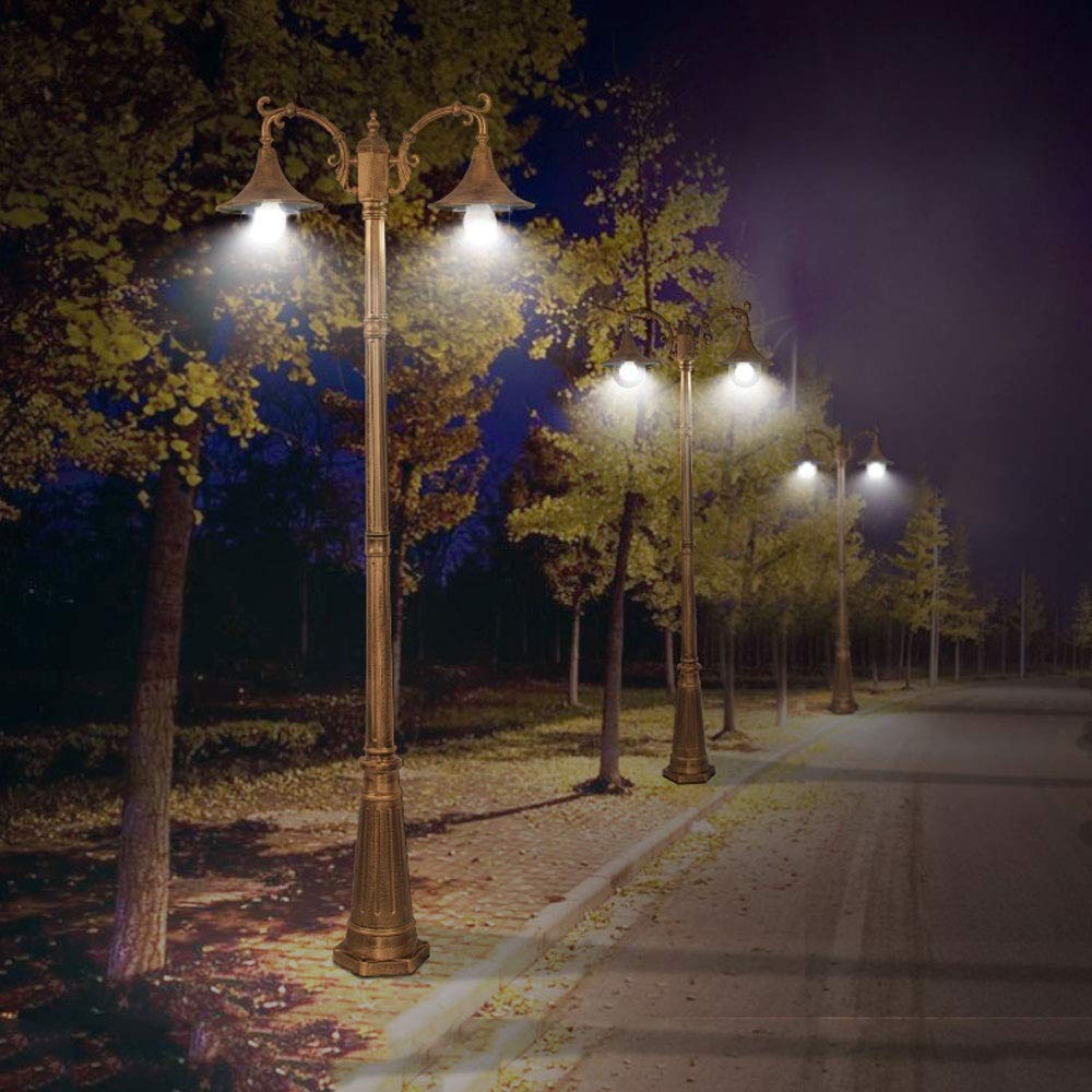 Produttori creativi di lampade da giardino europee Custom Outdoor Community Park High Pole Road Light Impermeabile Villa Doppia testa Luci paesaggistiche, Luci da palo per esterni Luci di illuminazi