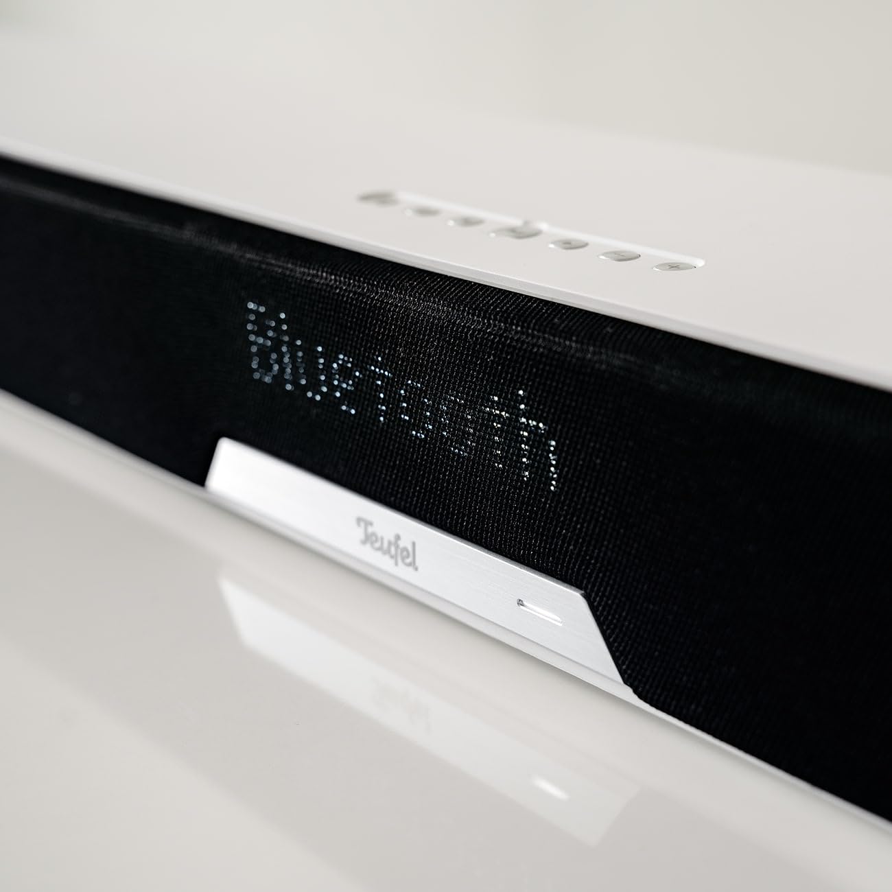 Teufel CINEBAR LUX Surround Ambition 5.1 Set – Barre de son avec haut-parleur arrière actif sans fil, caisson de basses, Dolby Audio, Wi-Fi, Bluetooth, Multiroom, Pass-Through 4K, HDMI 3D ARC CEC –