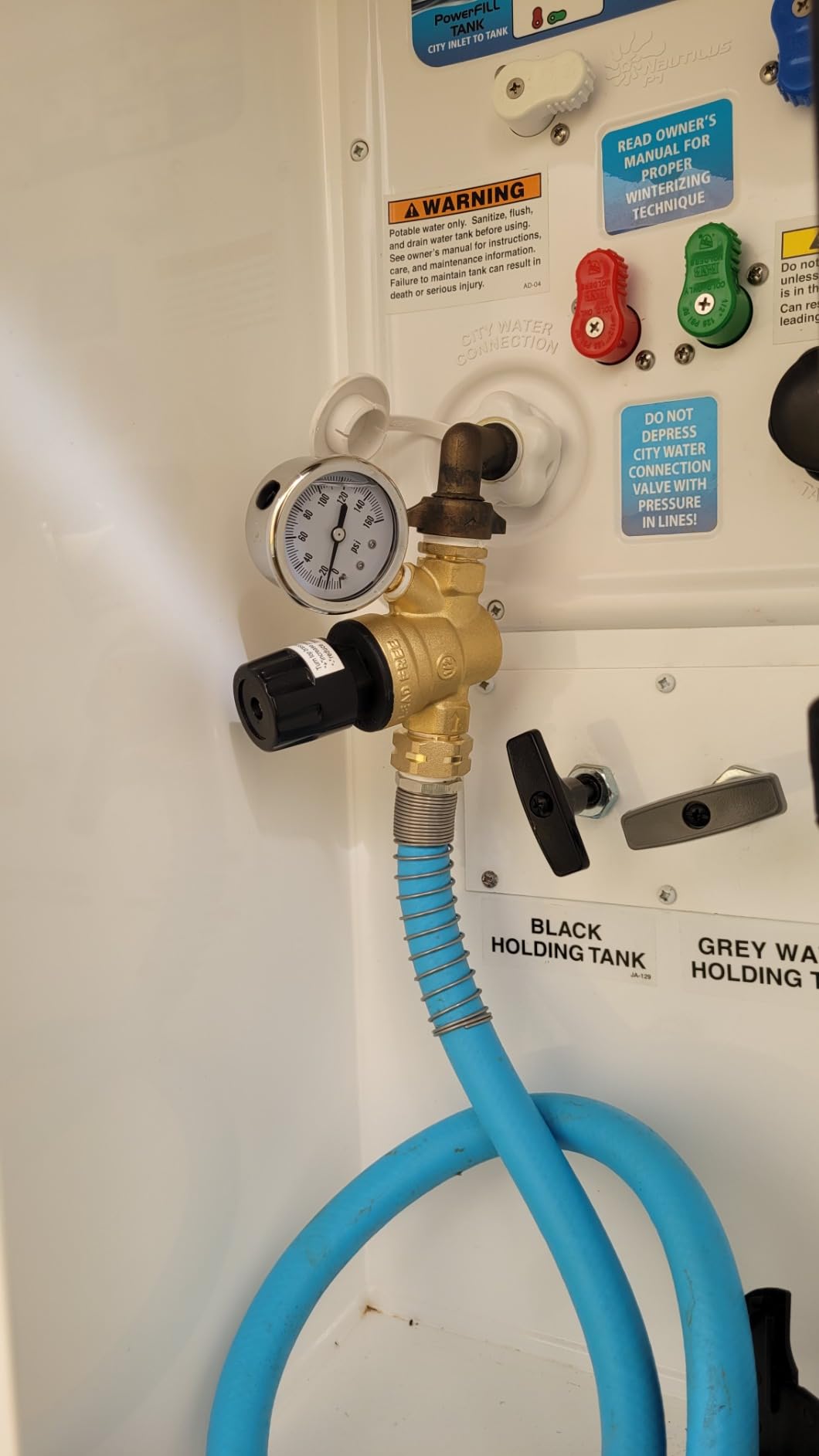 Easy to dial-in the pressure you need, and the dial is easy to read