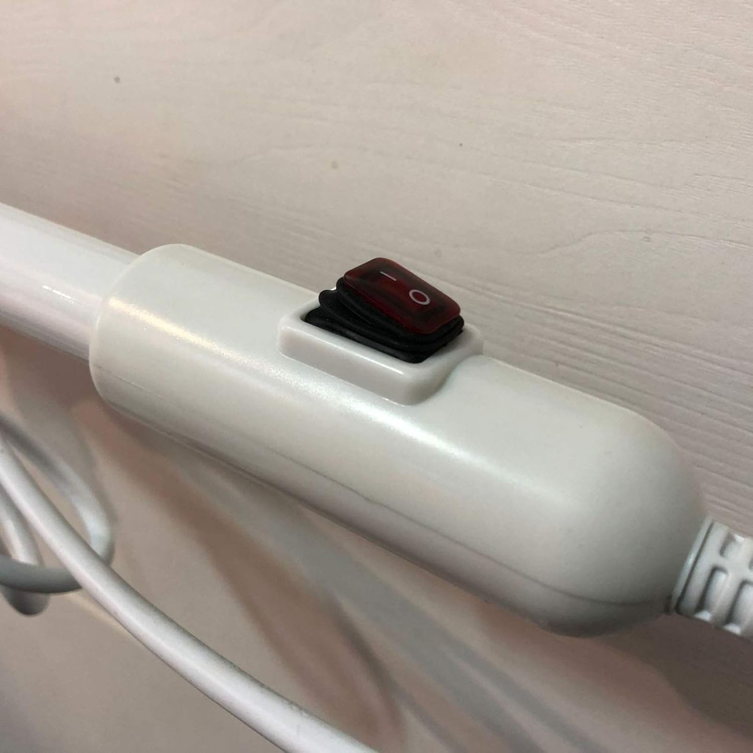 Heated Towel Warmer Wall-Mounted Curve Electric Towel Bars Portable Heater Towel Rack Plug-in White