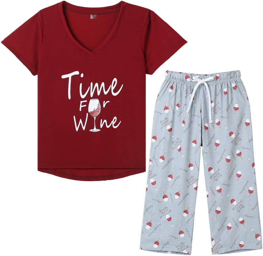 YIJIU Women's Short Sleeve Tops and Capri Pants Cute Cartoon Print Pajama Sets