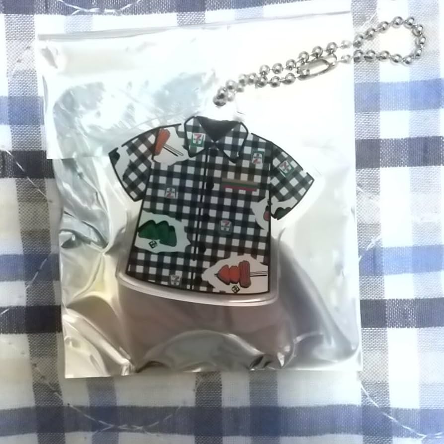 Amazon.co.jp: ｾﾌﾞﾝｲﾚﾌﾞﾝ 歴代ﾕﾆﾌｫｰﾑｱｸﾘﾙｷｰﾎﾙﾀﾞｰ : おもちゃ