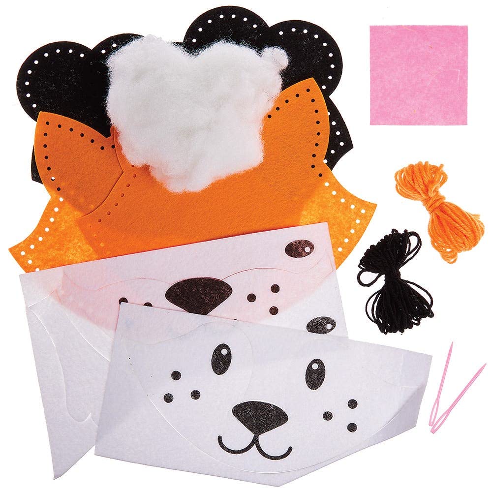Baker Ross Coussin à Coudre Renard Et Blaireau – Kit De Couture Enfant, Feutrine Prédécoupée, Aiguille Plastique, Laine, Rembourrage