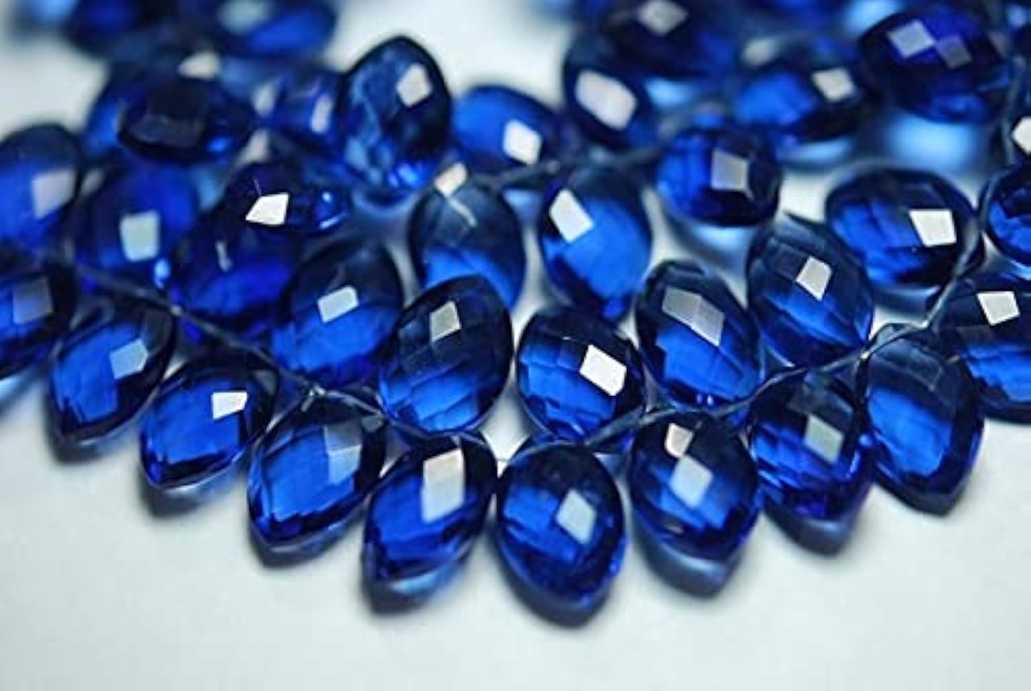 Quartz bleu kyanite marquise facetté 12x8mm pour création de bijoux de haute qualité