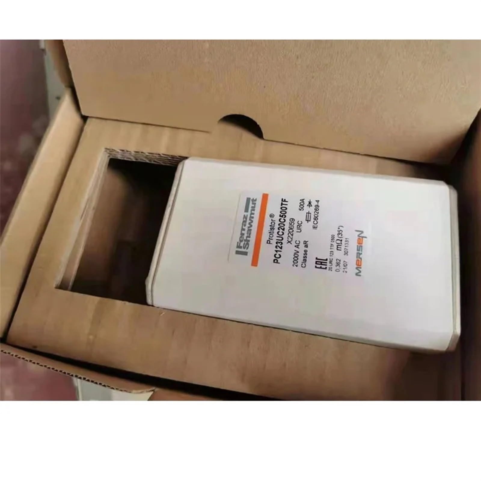 Fusibile 500A 2000V PC123UC20C500TF X220659 20URC123TTF0500 Fusibile Termico in Ceramica