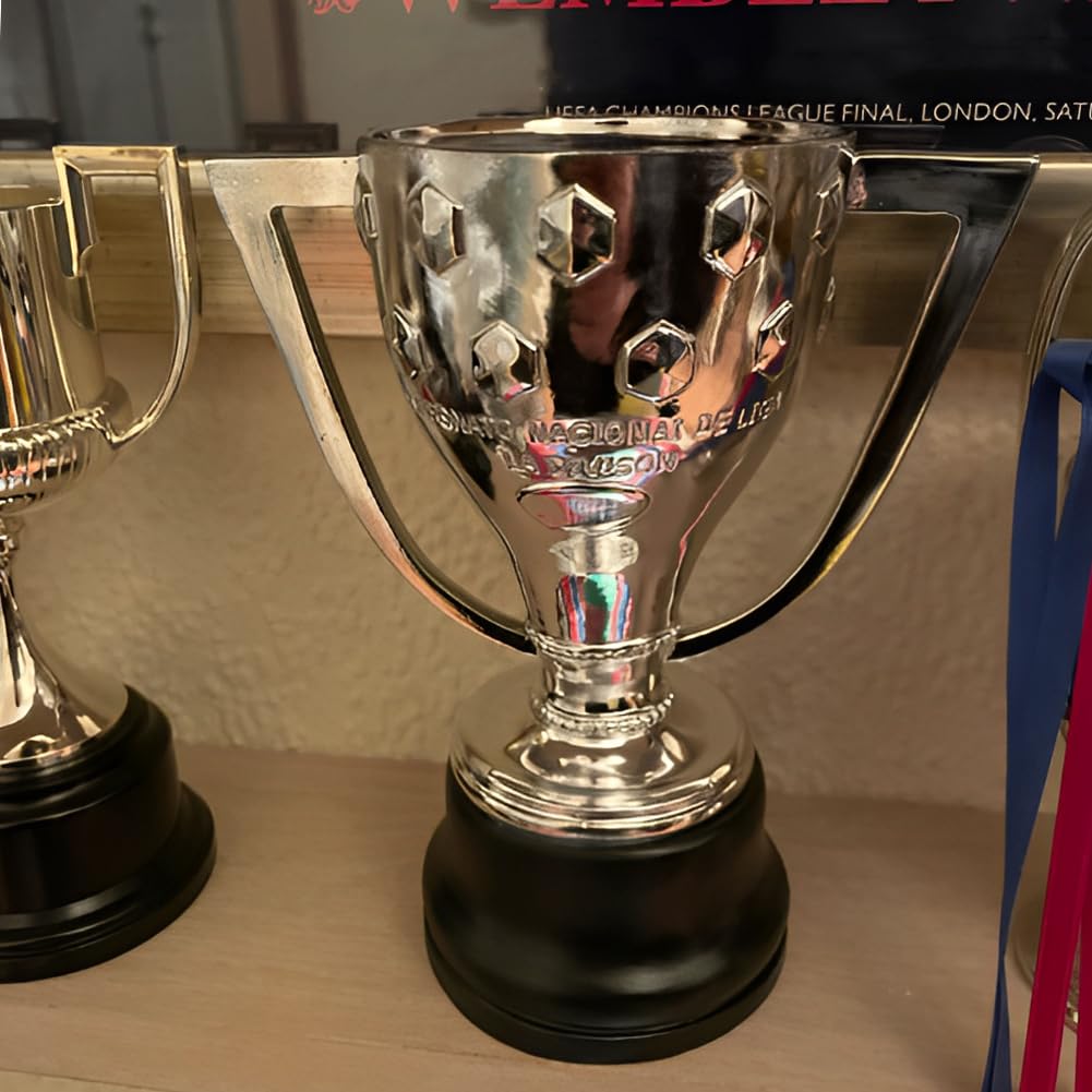 Trofeo De Campeones De Fútbol De España De Plata Trofeos De La Liga del Club De Fútbol Fans Coleccionables Recuerdos Oficina Decoraciones para El Hogar Adornos Regalos De Cumpleaños,15cm