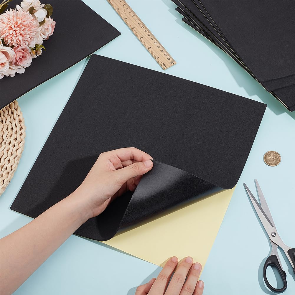 BENECREAT 8 feuille de Mousse Auto Adhésive Tapis Insonorisé D'Isolation de Tampons de Mousse D'EVA Noirs de 3mm pour le Rembourrage de Cosplay Protection des Meubles Scrapbooking Art DIY 30x30cm