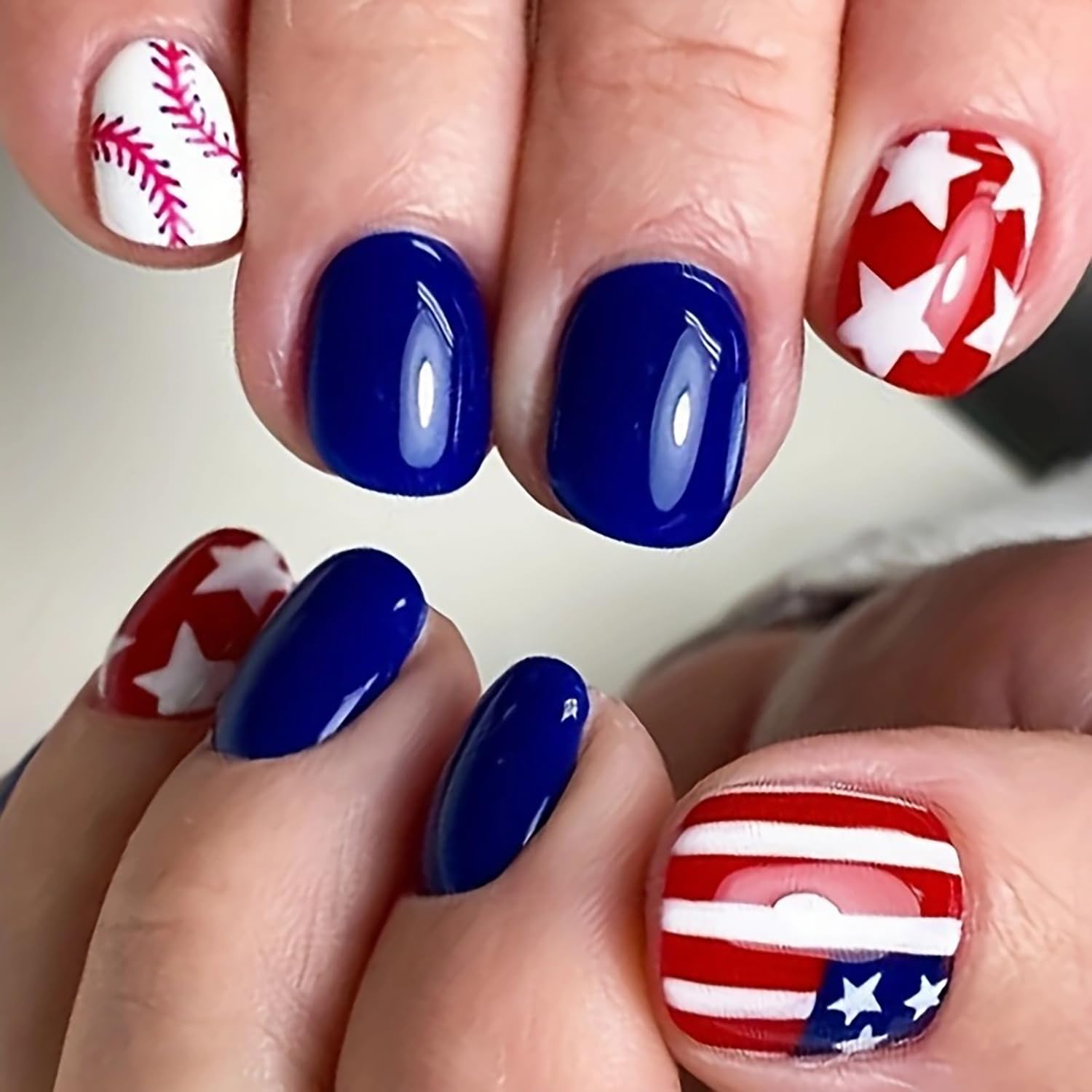4th of July Press on Nails Short Square Fake Nails With Star And Stripes Baseball Designs Independence Day Glue on Nail Reusable Artificial Glossy