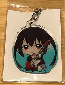 けいおん 中野梓 アクリル棒 アクリルキーホルダー 缶バッジ セット当時物 けいおん 中野梓 アクリル棒 アクリルキーホルダー 缶バッジ