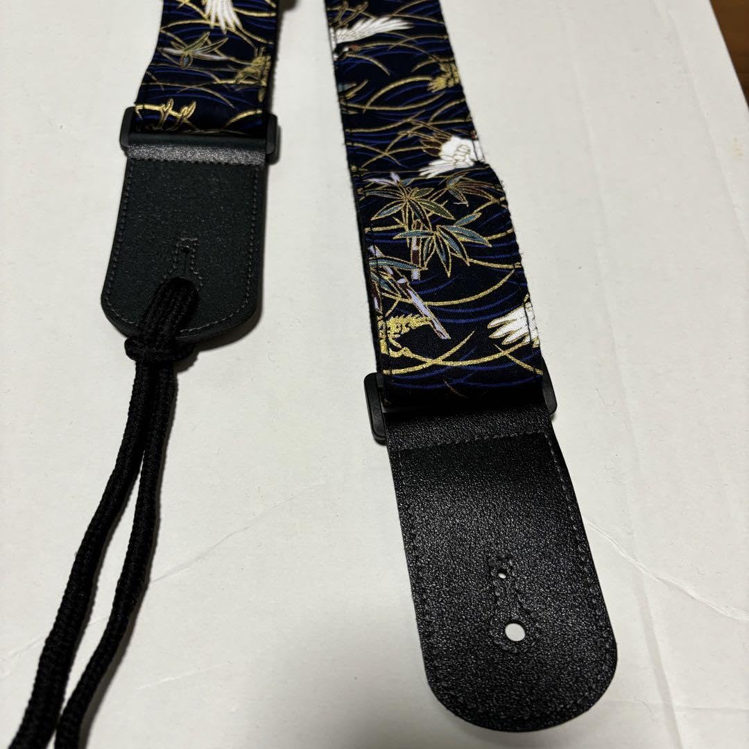 和柄ギターストラップ 着物シリーズ 花柄/黒 ハンドメイド #006