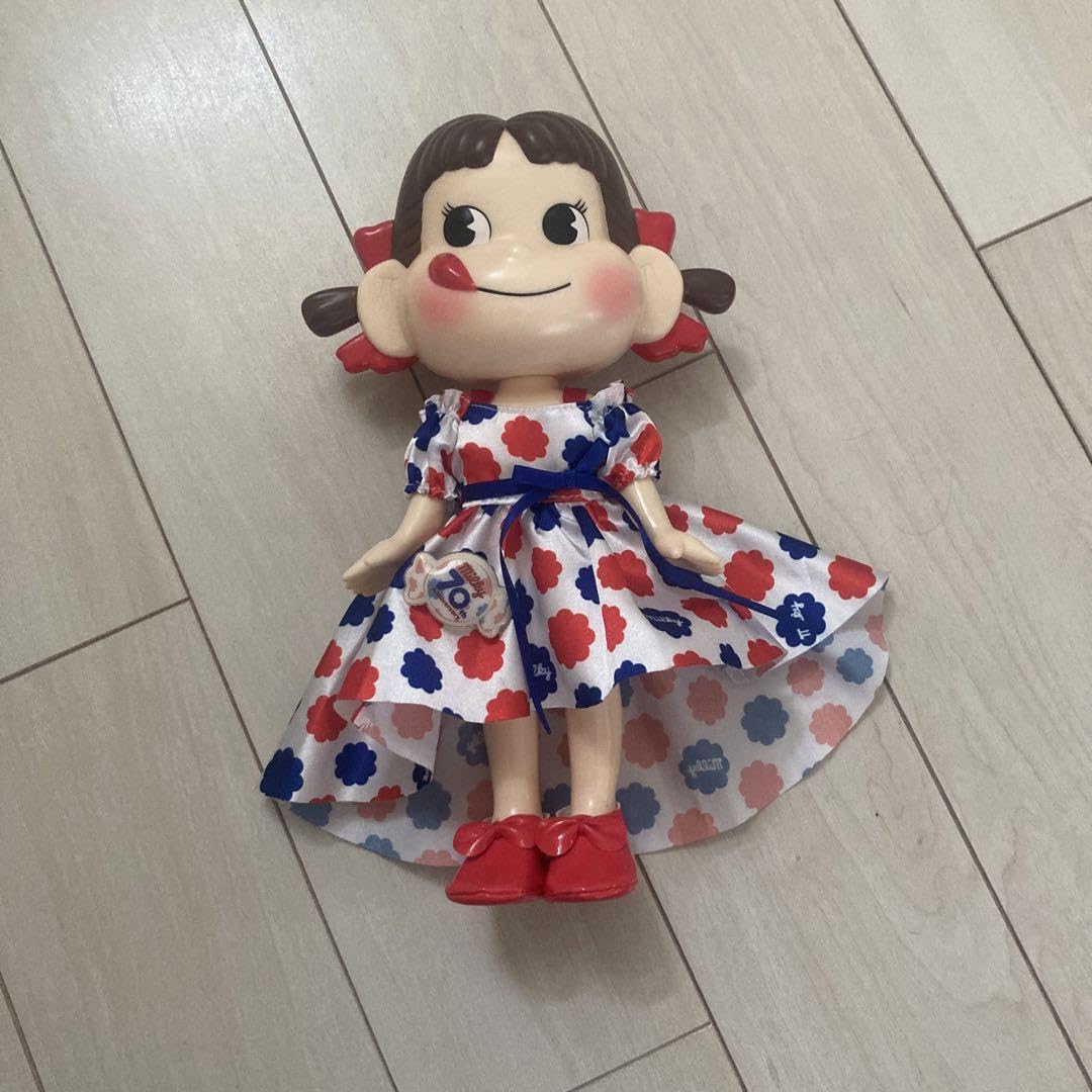 ペコちゃん70周年記念人形　セブンイレブン数量限定品　希少 ペコちゃん70th セブンイレブン 不二家 ペコちゃん人形 限定