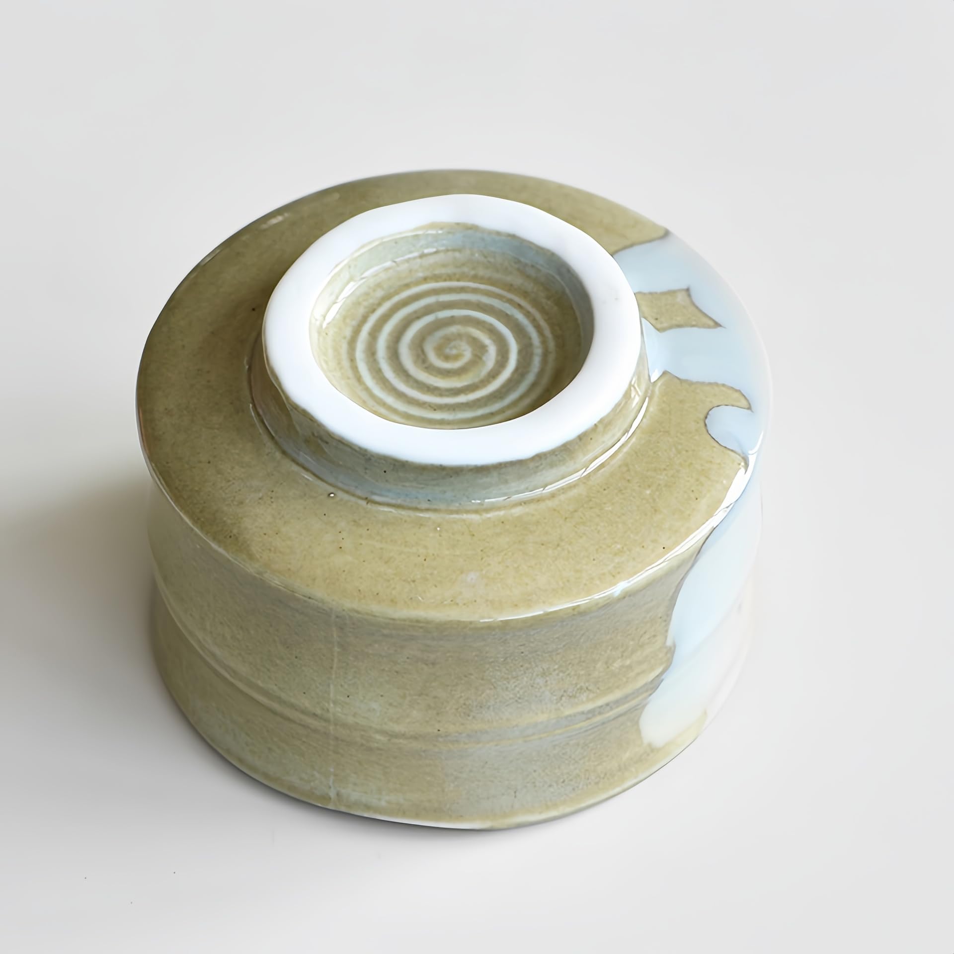 Japoński zestaw do herbaty Matcha – opalana sodą miska do matcha w stylu dynastii piosenek z bambusowym uchwytem na trzepaczkę, tradycyjny zestaw do ceremonii parzenia herbaty (czerwona mokka)
