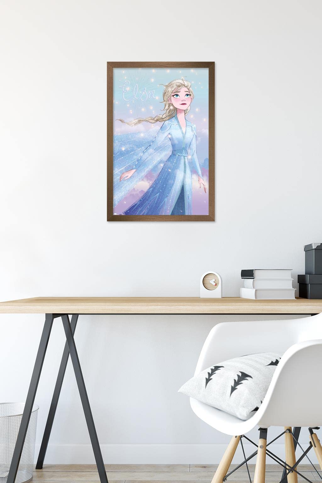 Amazon.com: Trends International Disney Frozen - Elsa Glance Wall