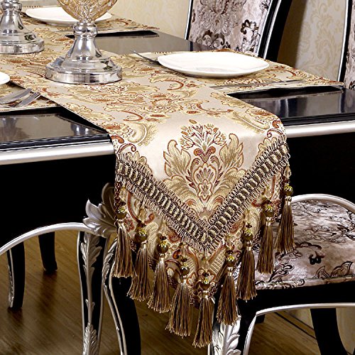Chemin de table Continental lavable pour habiller une table rayée avec style