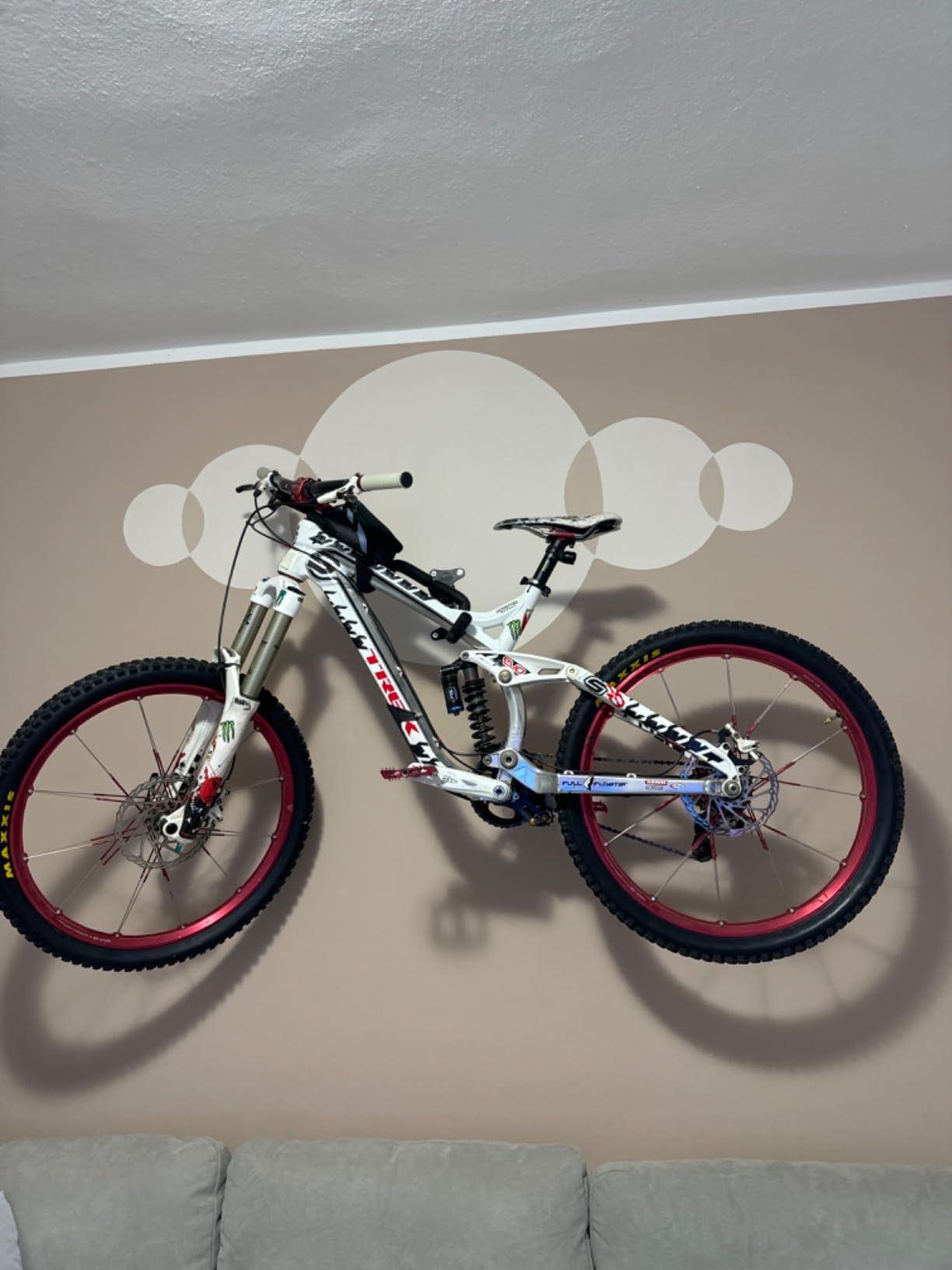 Ganci Bicicletta Muro Supporto Da Parete Per Bici: Set Di 3 Ganci In Acciaio, Portata 45 Kg, Per MTB, Bici Da Strada, Display Supporto Bici Da Muro