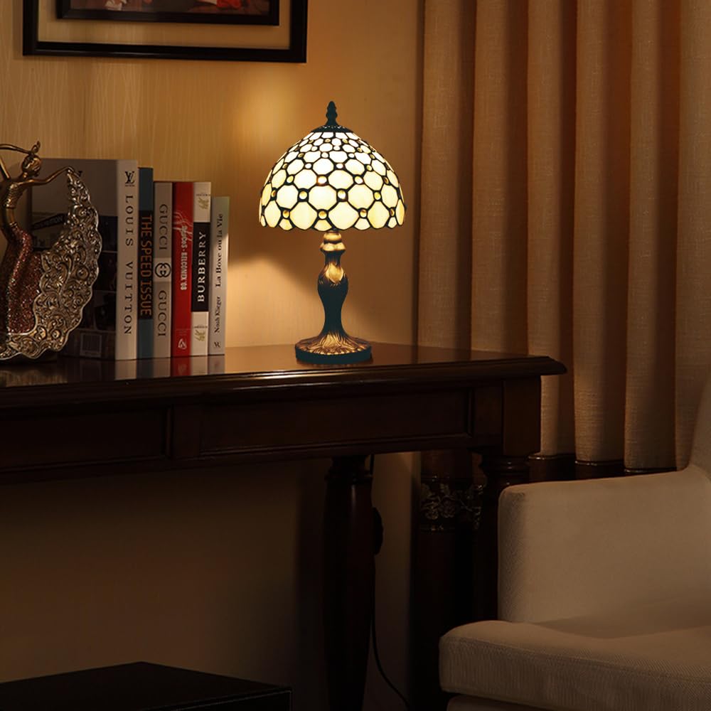 Tischlampe kleine im Tiffany Stil,Vintage Nachttischlampe,Schlafzimmer Fensterbank Deko Lampe,Jugendstil Tischleuchte,Beige Buntglas Lampenschirm 20cm / 8 Zoll mit LED E14 Birne