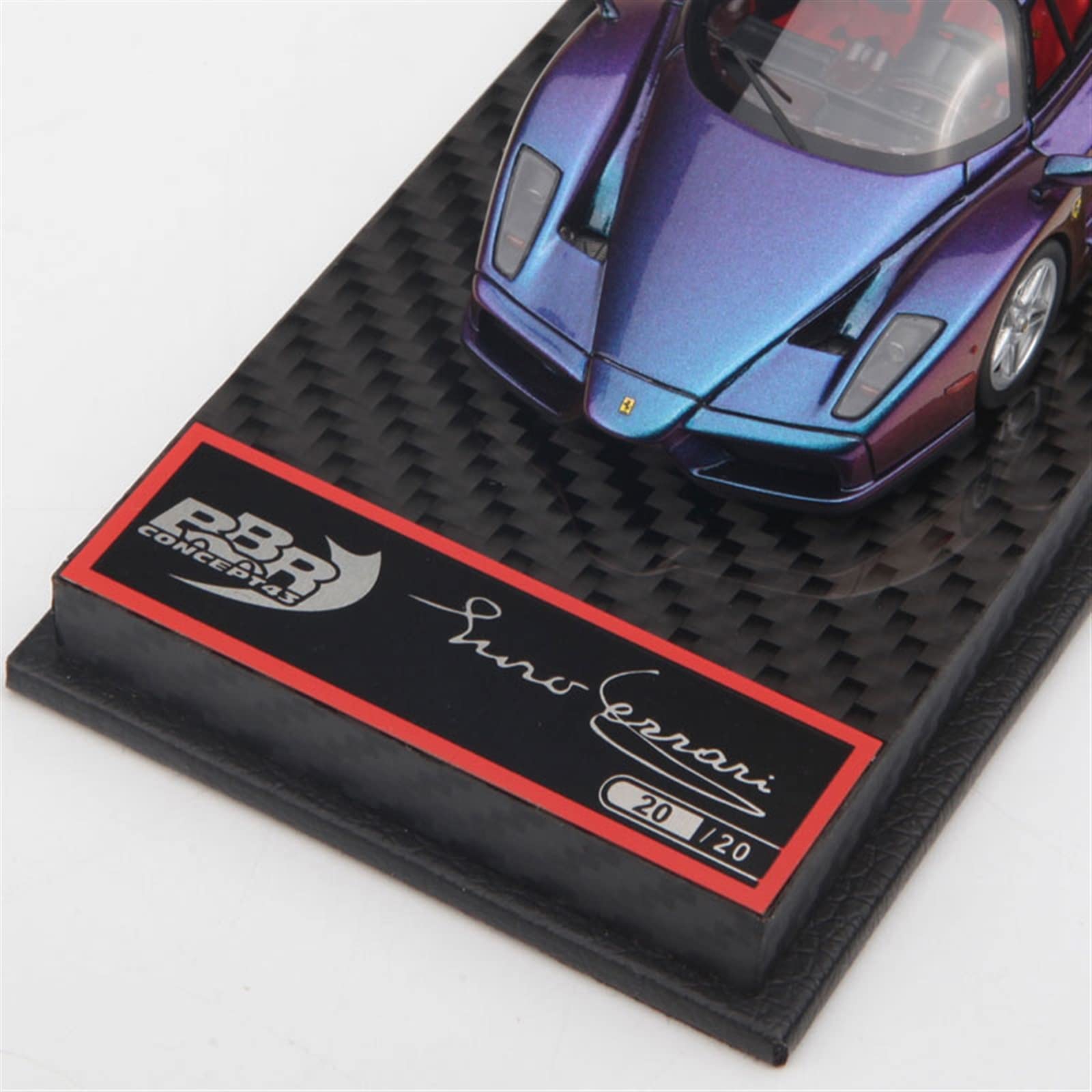 Amazon.co.jp: ミニチュアカー フェラーリ エンツォ カメレオン用