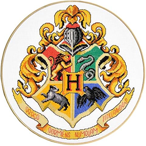Personalized.Design Counted Cross Stitch Kit 'Hogwarts Crest' - Embroidery Set with School of Witchcraft and Wizardry Symbol Pattern Design Cover