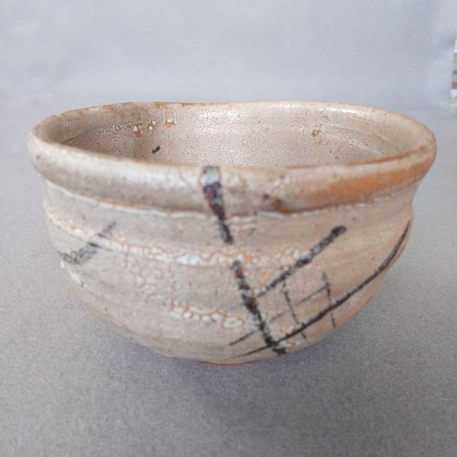 Amazon.co.jp: 唐津焼 西岡小十 氏作 絵唐津沓茶碗 絵唐津茶碗