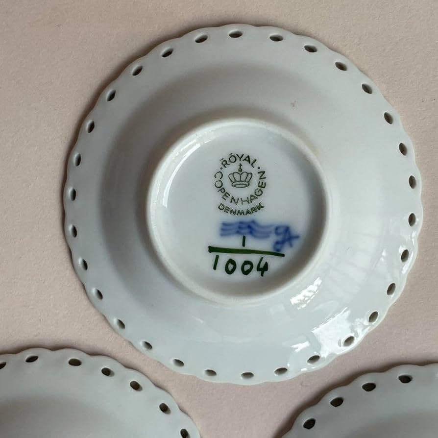 ロイヤルコペンハーゲン　ロイヤル　コペンハーゲン　豆皿　コレクション　１客 ロイヤルコペンハーゲン アンティーク 豆皿 5枚セットの通販 by