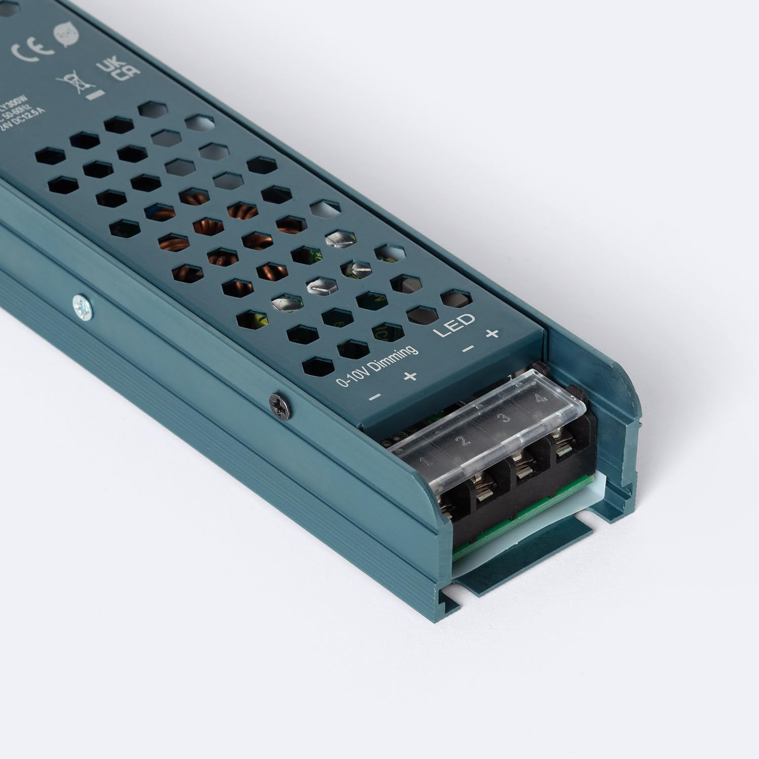 LEDKIA Fuente de Alimentación Regulable Triac y 0-10V 24V DC 300 W | Control de Intensidad Dual | Ideal para Tiras LED y Sistemas de Iluminación Interior | Compacta y Segura