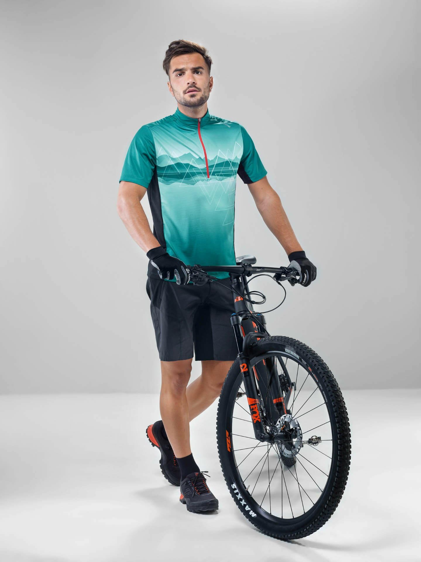 LÖFFLER Bike Shorts Evo Comfort Stretch Light męskie - 23504 - spodenki rowerowe z wkładką