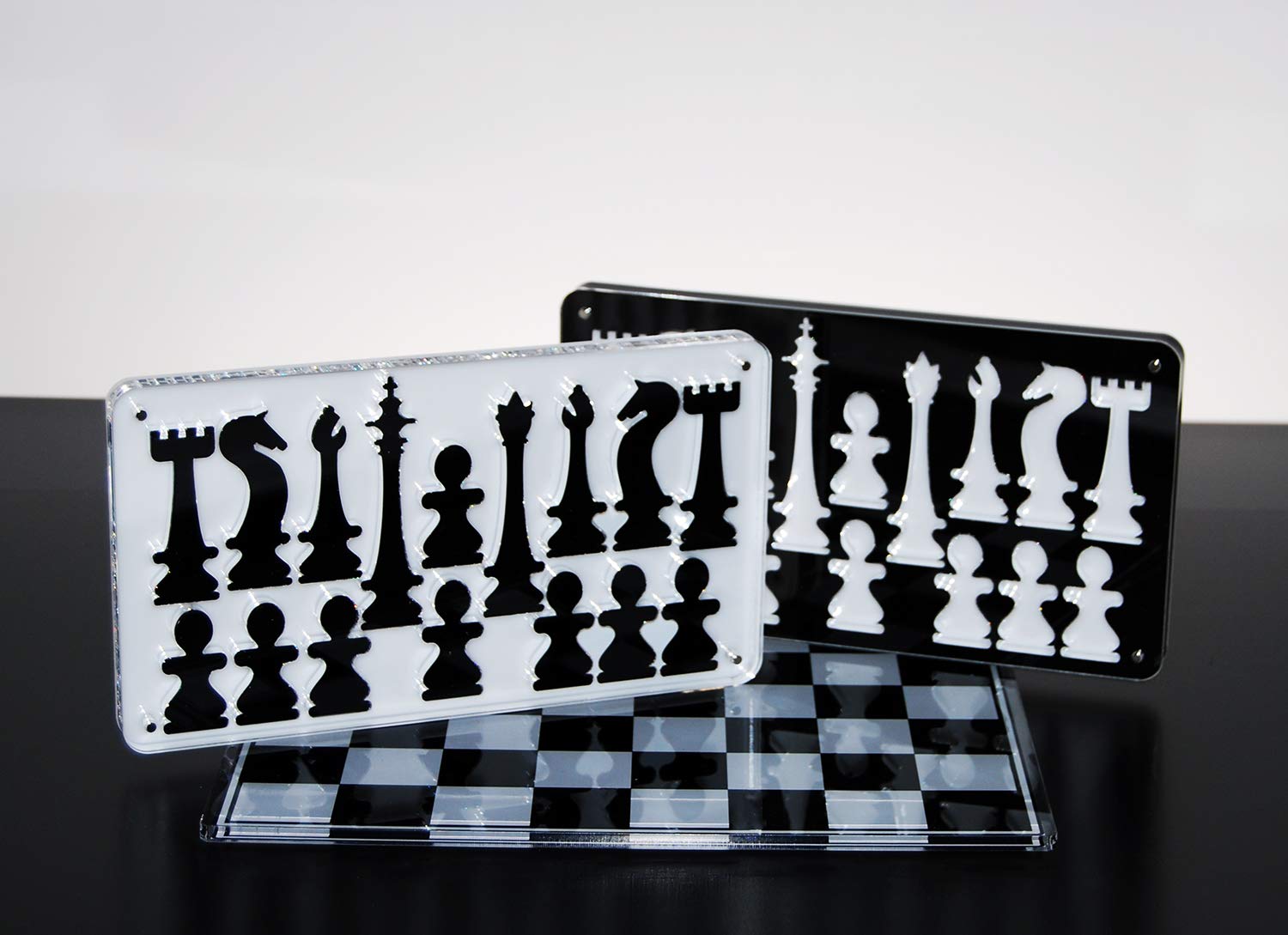 Scacchiera decorativa set scacchi design moderno in cristallo acrilico trasparente e nero King