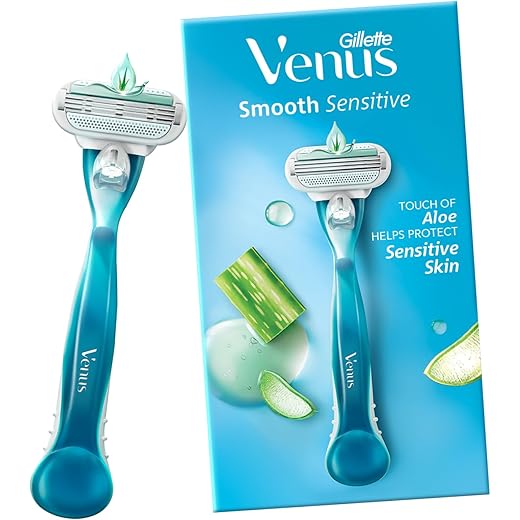 Gillette Venus Smooth Hair Removal Razor for Women with Aloe Vera, 1 Pc