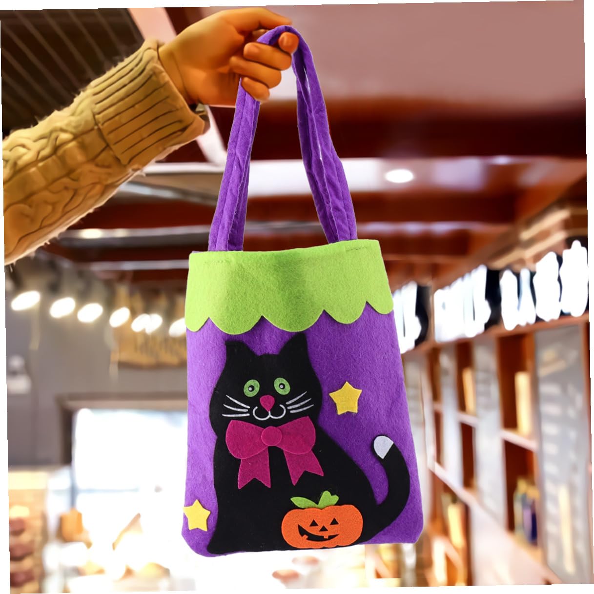 MUCKLILY 18 Stck. Teiliges Halloween Tragbare Beuteltaschen aus Flauschstoff mit Lustigen Applikationen Wiederverwendbare Süßigkeiten Taschen für Halloween Party und Geschenke