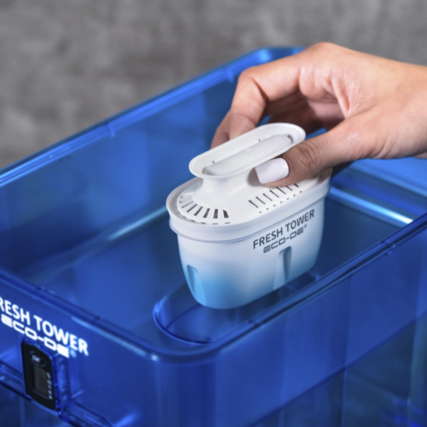 ECO-DE Distributeur d'eau filtrée Fresh Tower. Sans BPA, indicateur numérique, pour réfrigérateur, avec filtre compatible