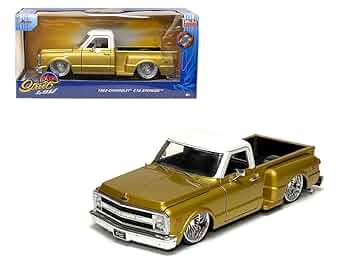 M2マシーン　グッドイヤー　シボレー C-10　シルバラード　ステップサイド Amazon | Auto World AW300 1968 シボレーC10 ステップサイド