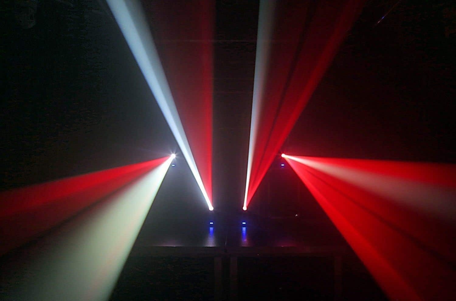 BeamZ Panther 40 - Moving Head - 45 Watt LED Disco Licht Strahl, Party Lichteffekt mit Fernbedienung, DMX, 7 Gobo Muster, musikgesteuert, Disco Light, DJ Licht, Strahleffekt