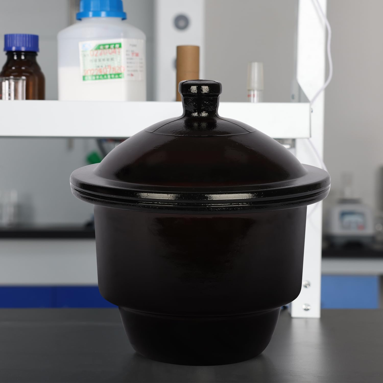 stonylab Pot Déshydratant en Verre Ambré, Dessiccateur de Lab Séchoir à Séchage Brun avec Couvercle de Bouton et Plaque en Porcelaine de ID:180 mm pour la Recherche en Laboratoire