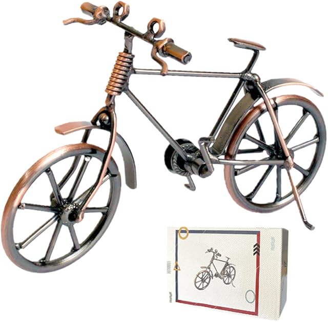 Maigendoo Bicycle Model Bike Decor Bicycle Art Vintage Metal Bicycle Biking Gifts for Cyclists Home Desktop Decoration Ornaments Handcrafted Birthday Present for Boys Girls Bike Fanciers, Red Copper