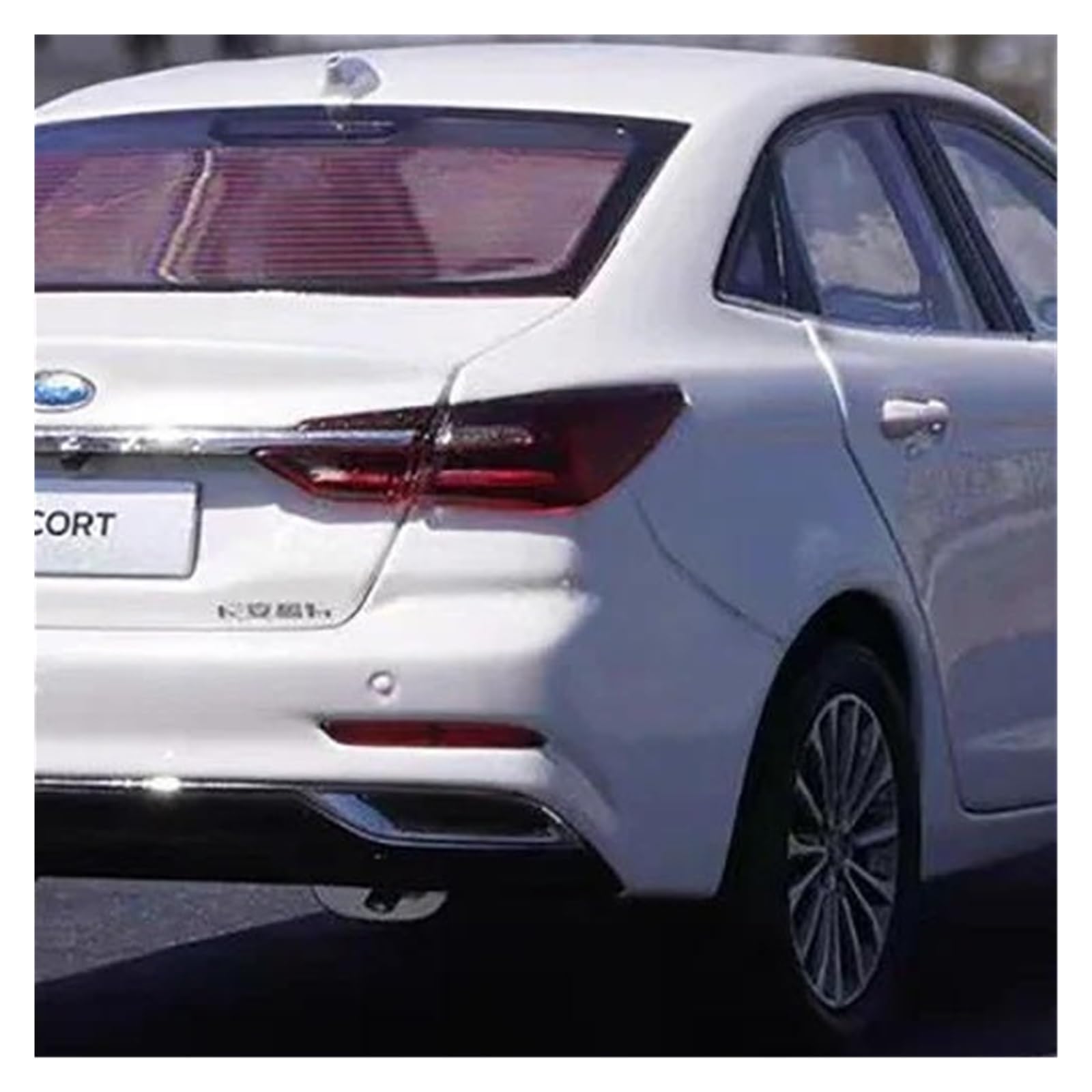 Metall Skala Replik 1 18 Für Changan Ford Escort-Simulation Legierung Automodell Fan-Kollektion Metallornamente Hobbys Fahrzeuge Spiele Set