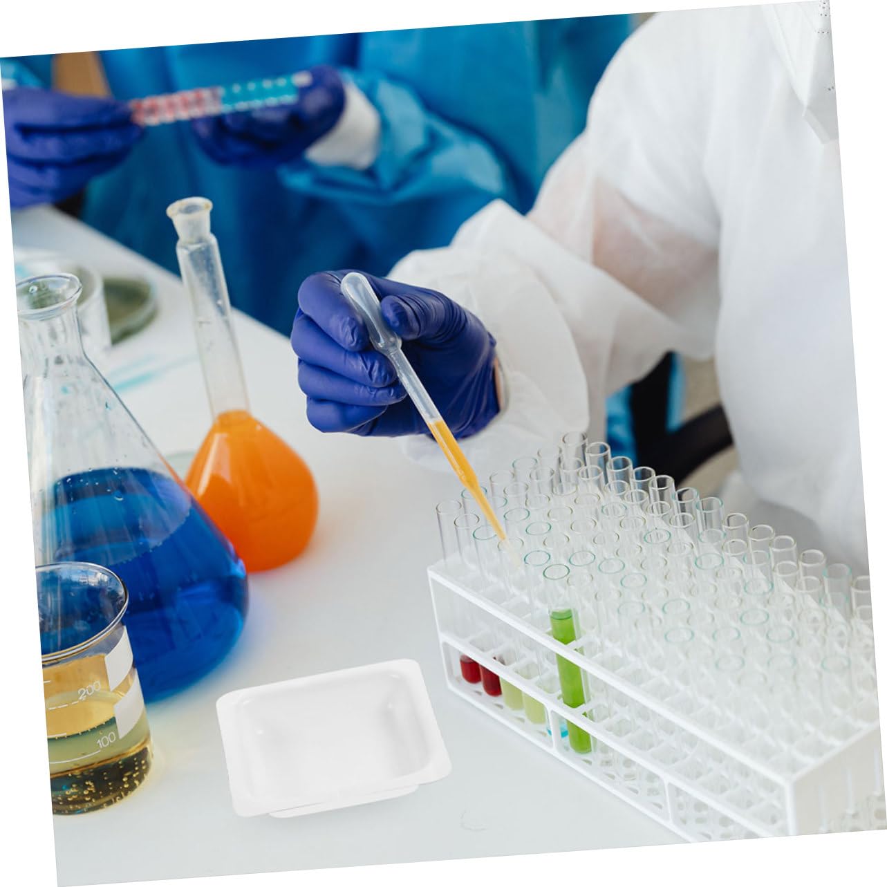 ULTECHNOVO 150pièces Récipients De Pesée Pour Laboratoire Plateaux à Peser Poudre Et Liquides Contenants De Mesure Précis