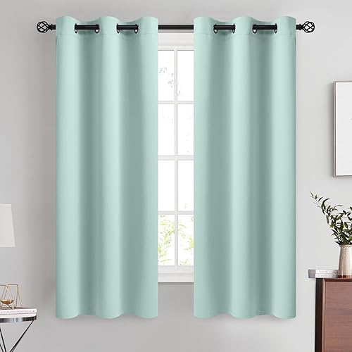 COSVIYA Cortinas opacas y cortinas opacas para oscurecer la habitación, cortinas color borgoña de 63 pulgadas de largo, 2 paneles con ojales, COSVIYA Cortinas opacas y cortinas opacas para oscurecer la habitación, cortinas color borgoña de 63 pulgadas de largo, 2 paneles con ojales,