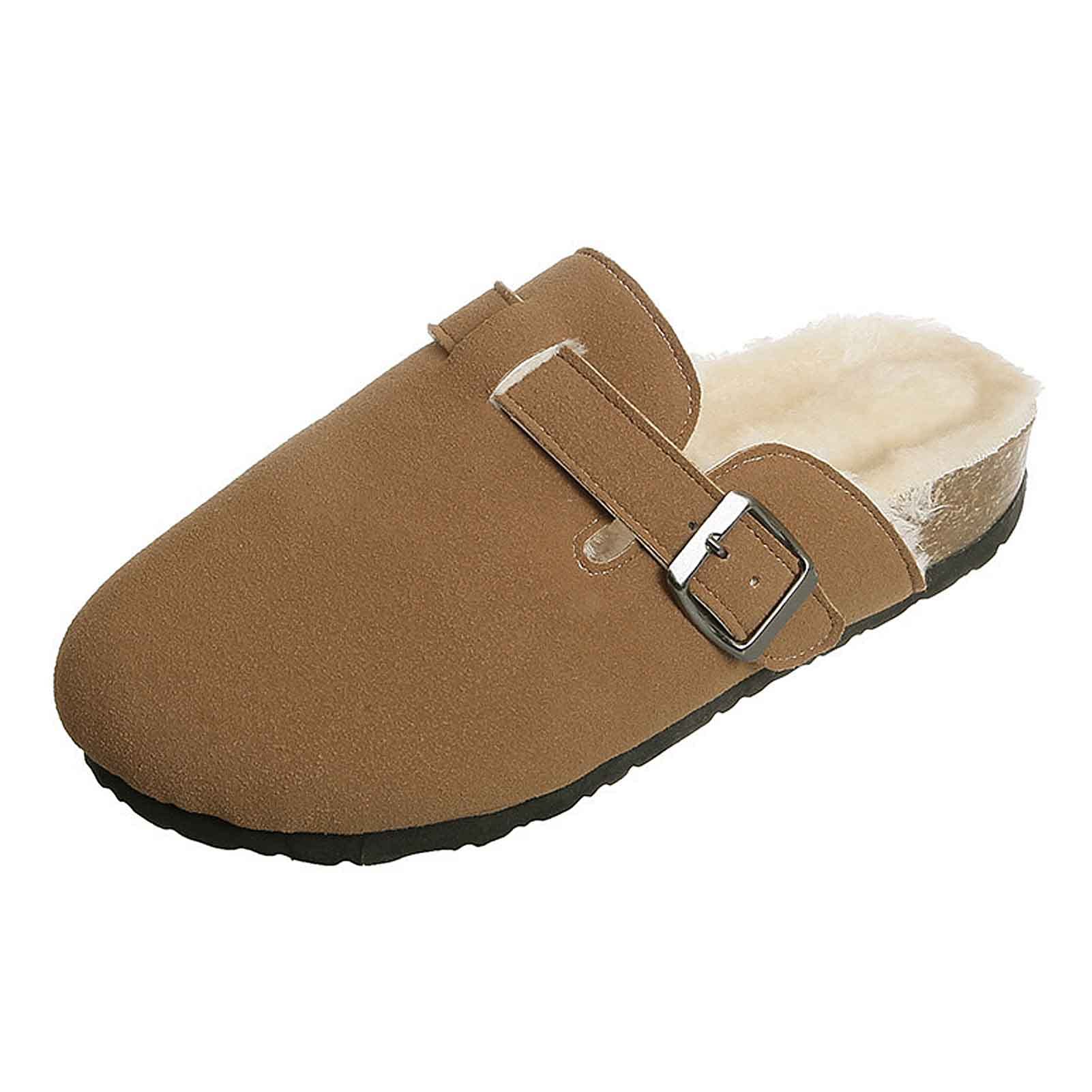 Chaussons de chambre douillets en daim pour réchauffer vos matinées d'hiver avec élégance
