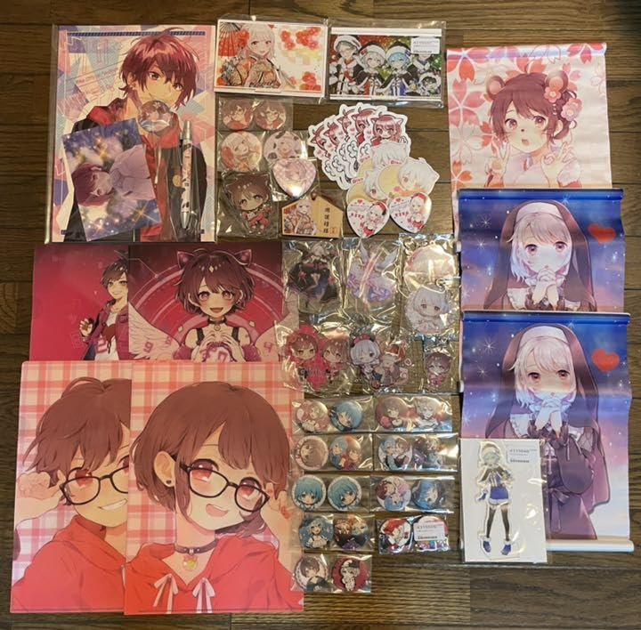 さ*ー様 歌い手 利香 グッズまとめ売り Amazon.co.jp: 歌い手 利香 グッズまとめ売り : Toys & Games