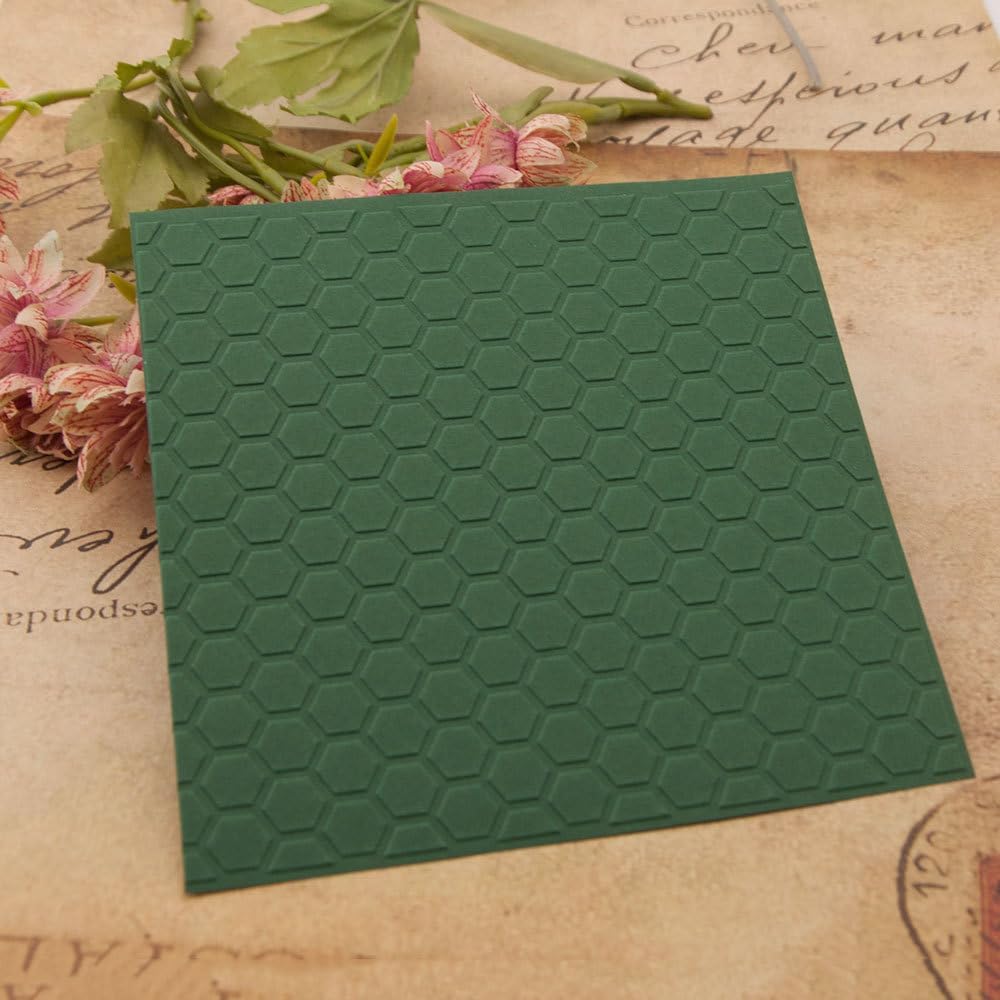 Honeycomb Beehive Background Pattern Plastic Embossing Folder, 3D Textured Impressions Bee Honey Background Embossing Folder Template for Card Making Scrapbooking Paper Craft Album Stamps DIY Décor