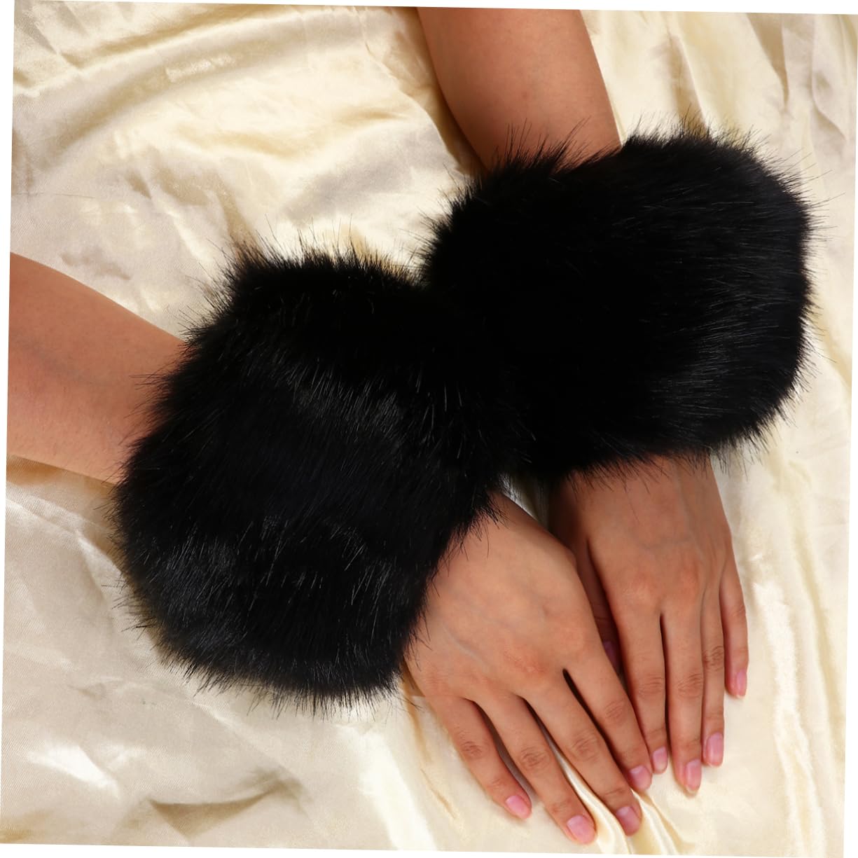 AOKWAWALIY 1 Pair Fur Arm Warmers Decor Bracelet for Wrist Warmers Cuff Warmer Cuff Band Boots for Wrist Ring Heater Band Elastic Ladies Heater White